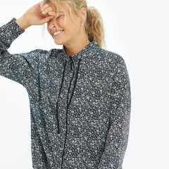 The On-The-Go Zip-Up Jacket - In Bloom in Sea Urchin